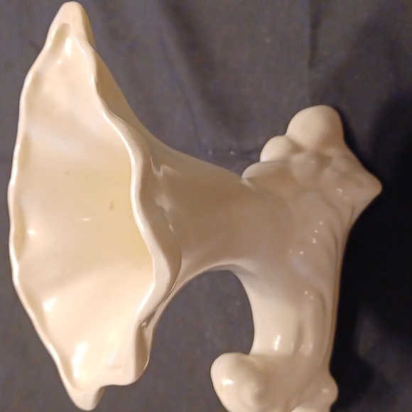 Vintage unmarked Cornucopia horns of plenty Planter vase - Picture 1 of 4